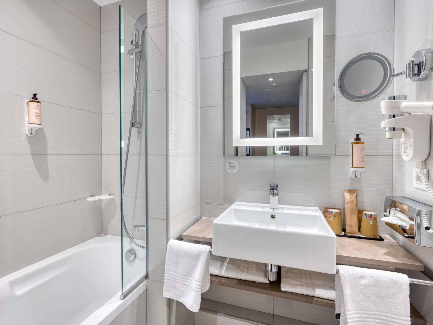 Hotel-Mercure-Paris-15-Porte-de-Versailles-Room-41