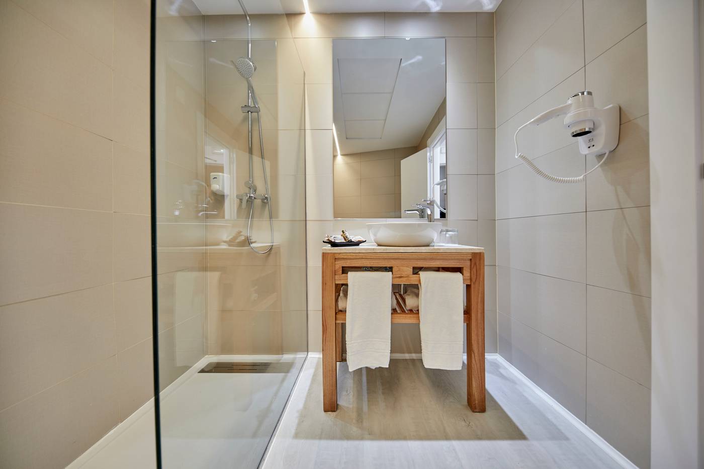 Ibersol-Torremolinos-Beach-Room-31