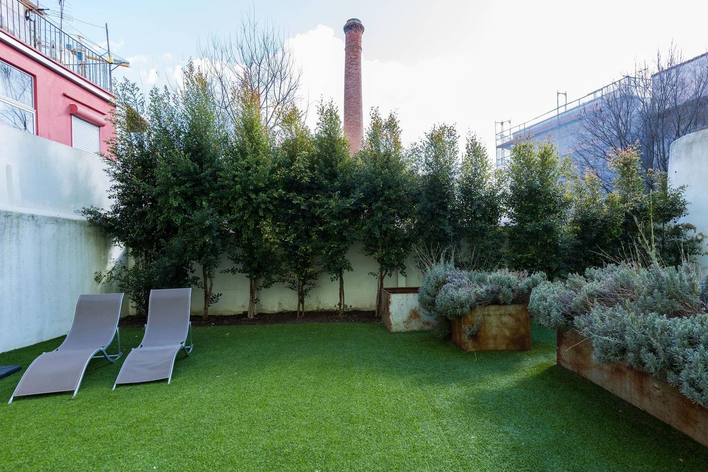 Alfama---Lisbon-Lounge-Suites-Room-91