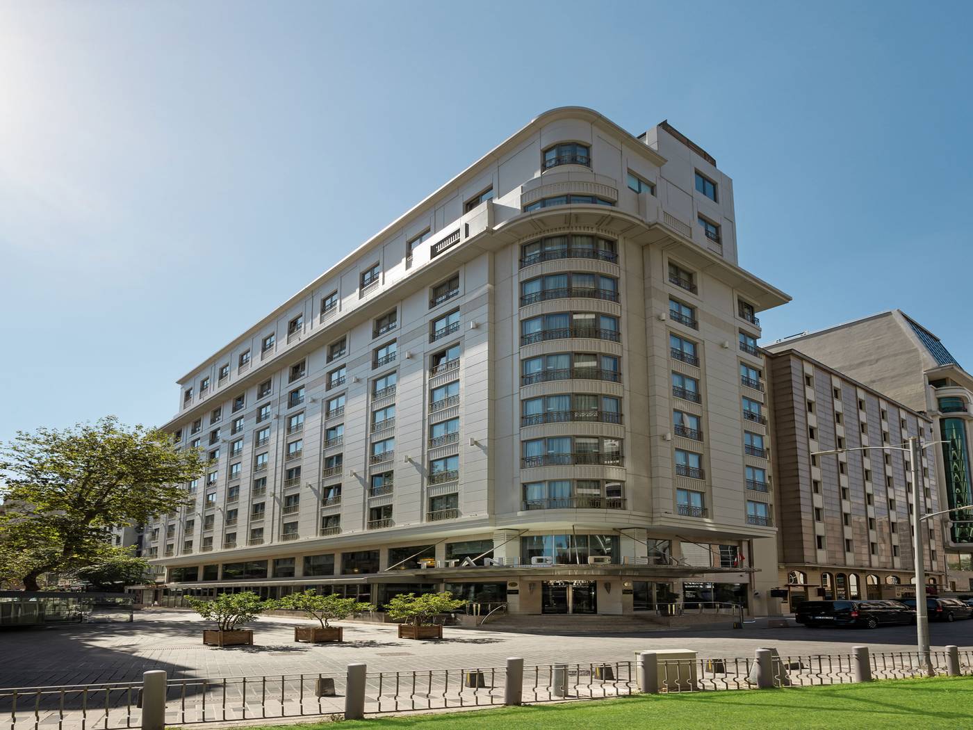 Titanic-City-Taksim-General-view-1