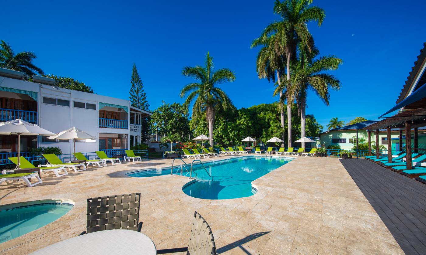 Toby-s-Resort-Pool-4