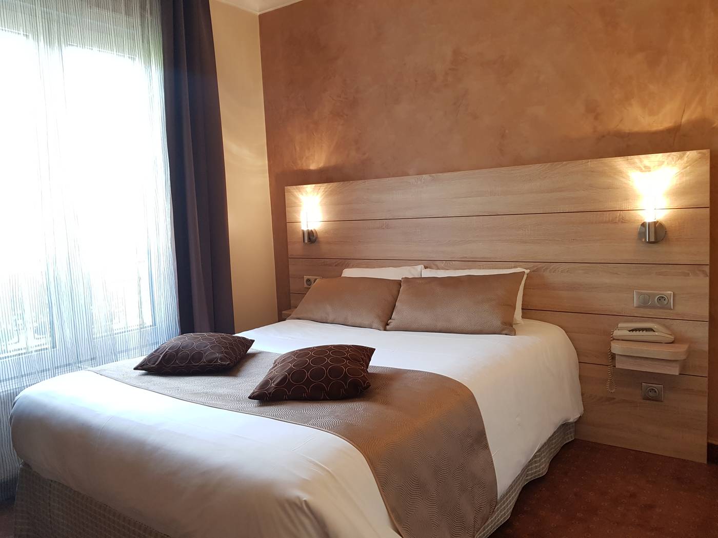 Hotel-Champerret-Elysees-Room-23