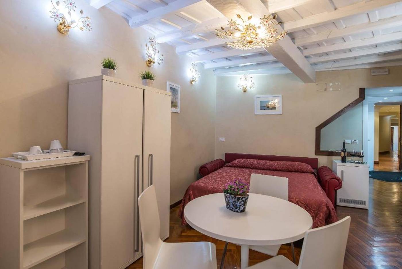 Trevi-Rome-Suite-Room-6