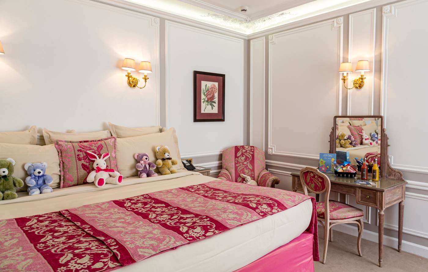 Regina-Hotel-Room-57