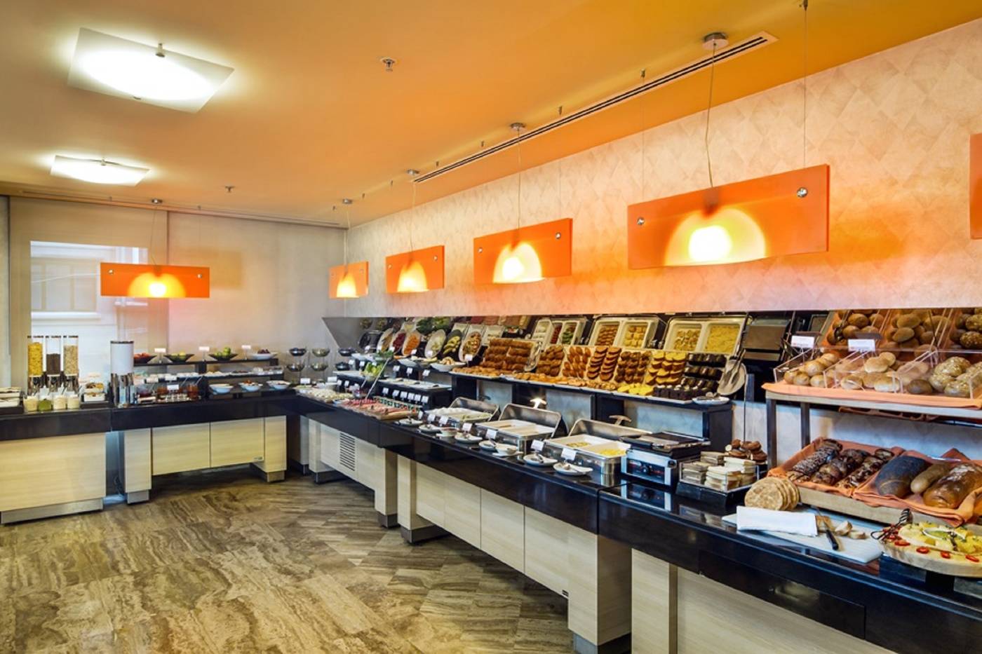 Midtown-Restaurant-31