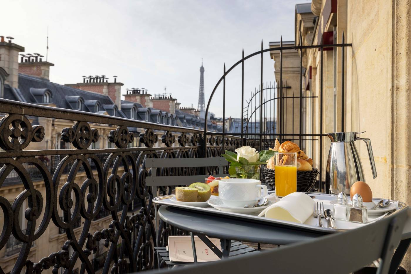 West-end-Paris-Terrace-76