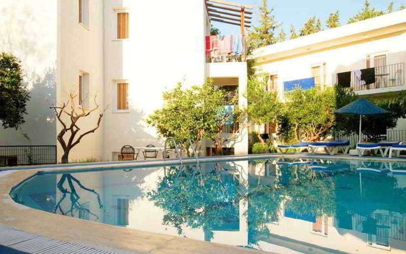 Summer-Garden-Apart-Pool-6