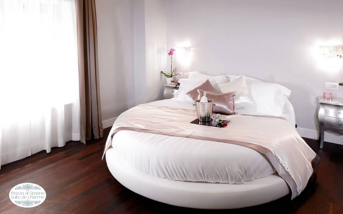 Piazza-Di-Spagna-Suite-De-Charme-Room-17