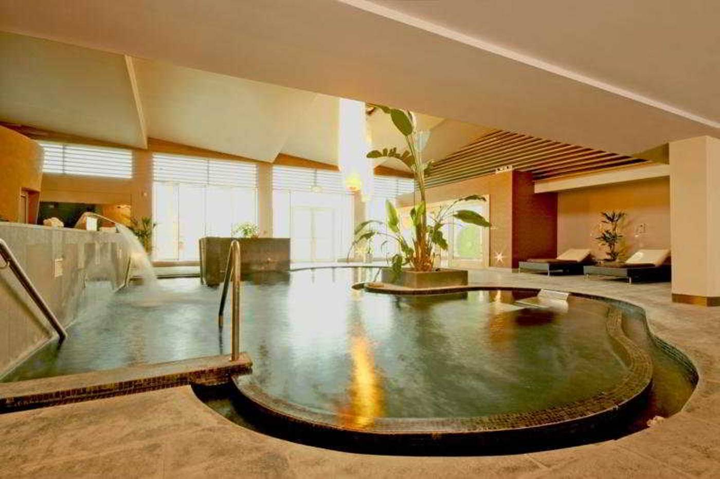 Dunboyne-Castle-Hotel---Spa-Pool-18