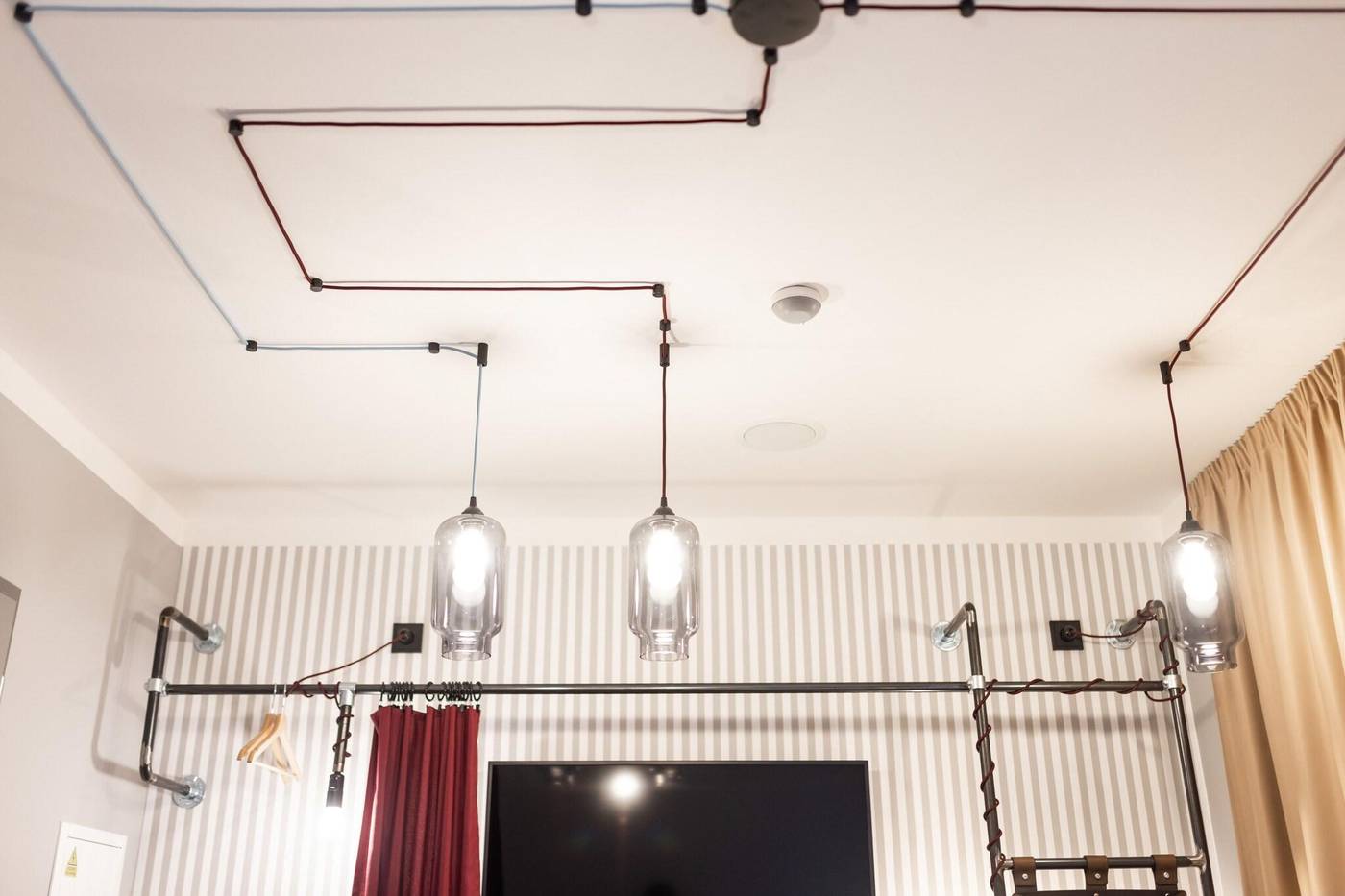 Miss-Sophie-s-Downtown-Room-23