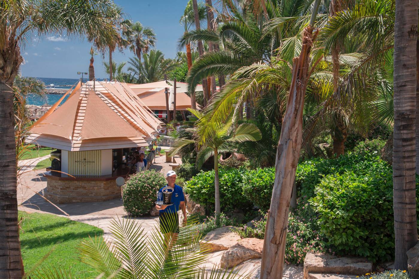 Amathus-Beach-Bar-14