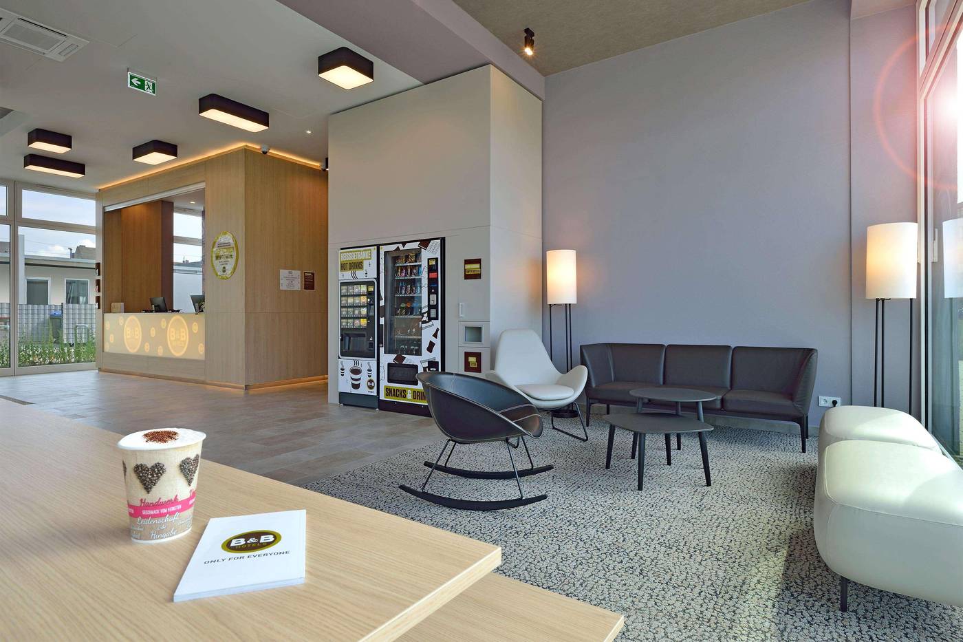 B-B-Hotel-Koln-Ehrenfeld-Lobby-3