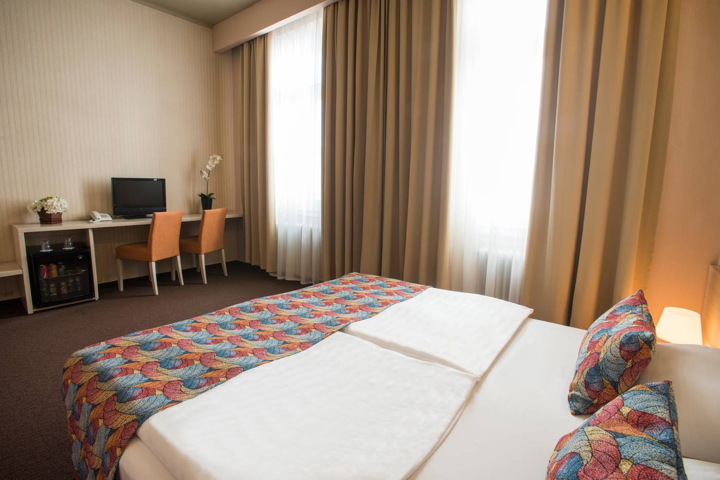 Star-City-Hotel-Room-9