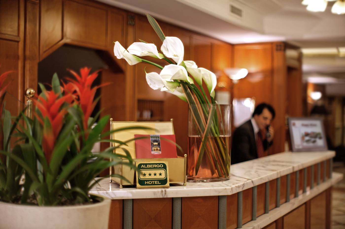 Hotel-Capitol-Lobby-10