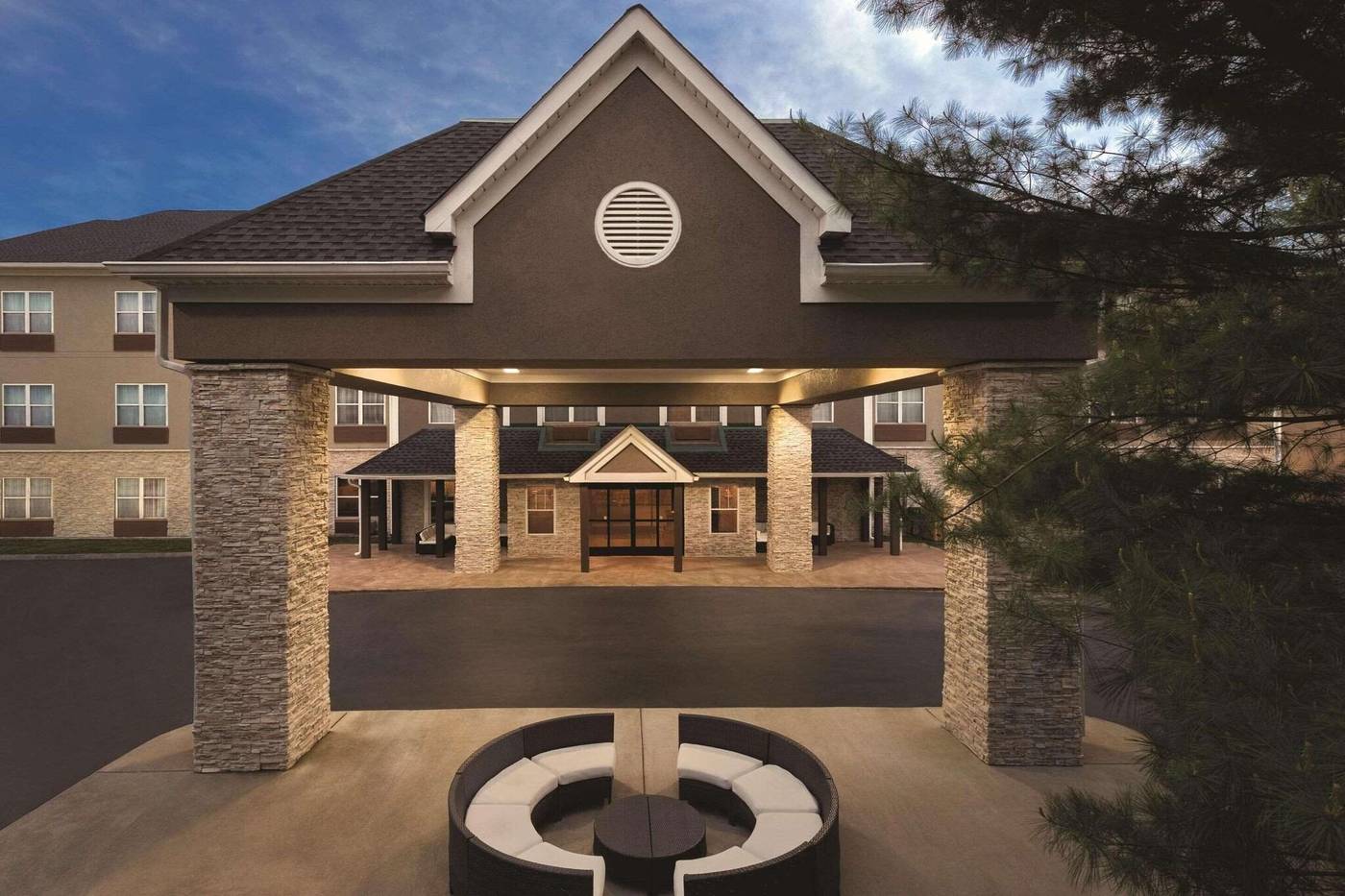 Country Inn & Suites Nashville Airport East-United States-NASHVILLE-General view-9