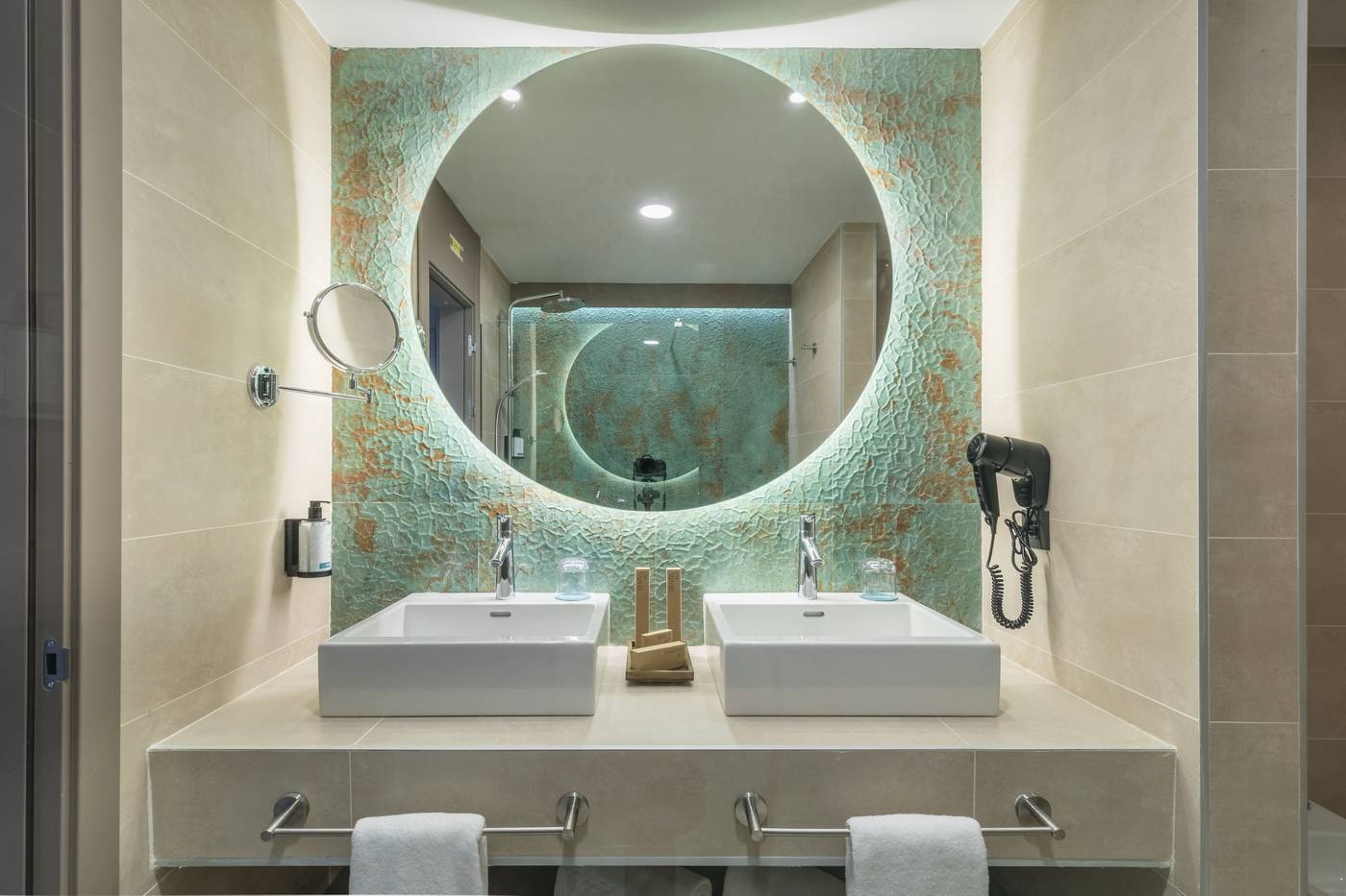 Occidental-Puerto-Ban--s-Room-31