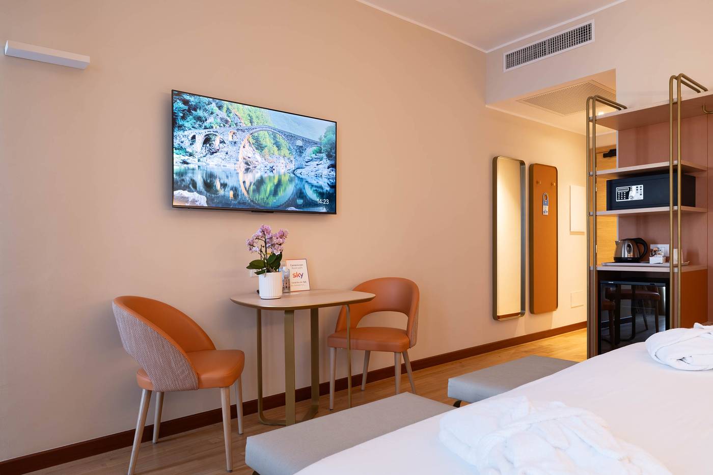 Hotel-Raffaello-Room-1