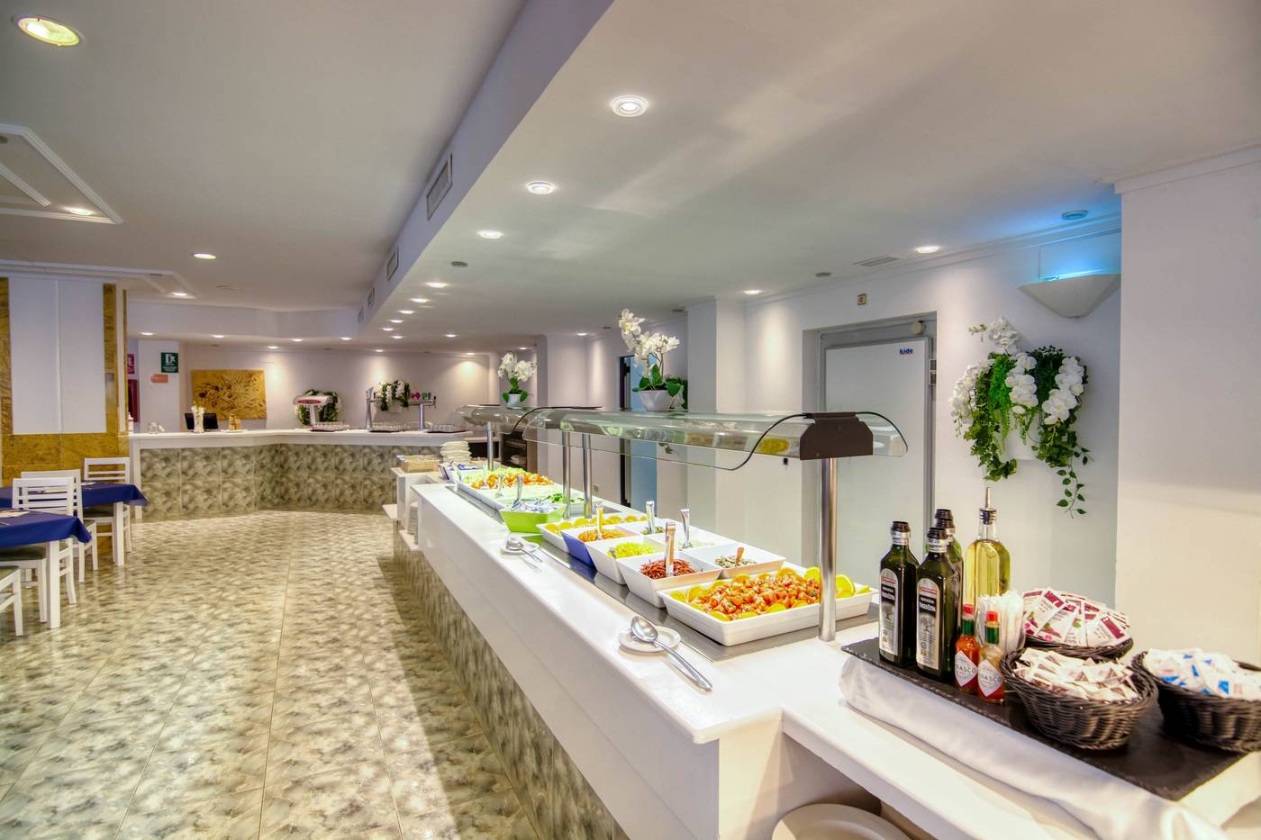 AzuLine-Hotel-Coral-Beach-Restaurant-28