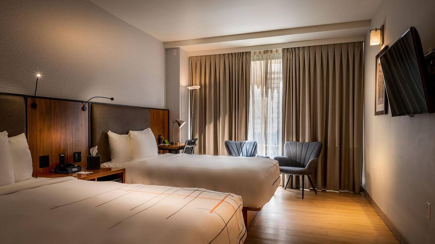 La-Quinta-Inn-and-Suites-Times-Square-South-Room-26