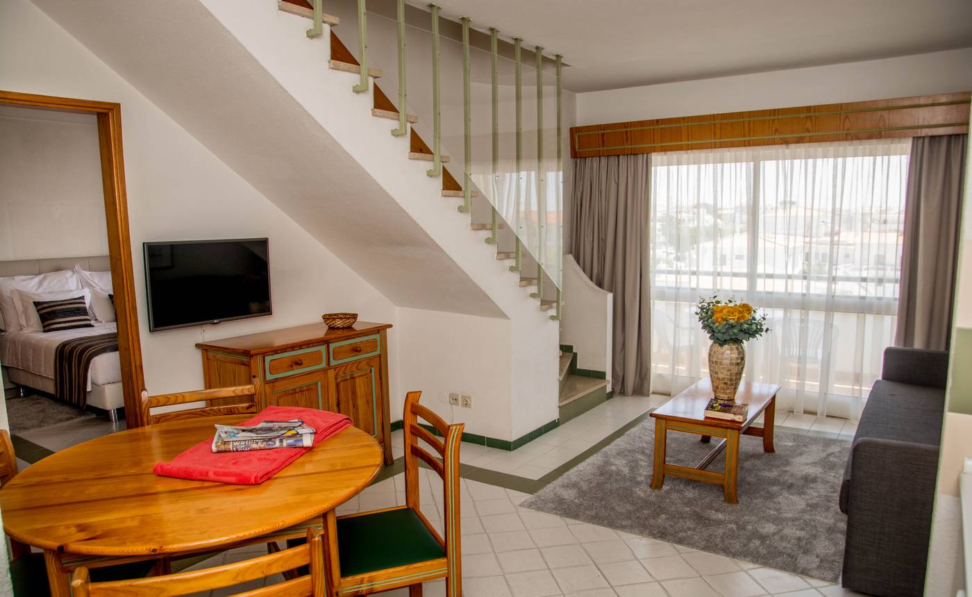 Luna-Hotel-da-Oura-Room-14