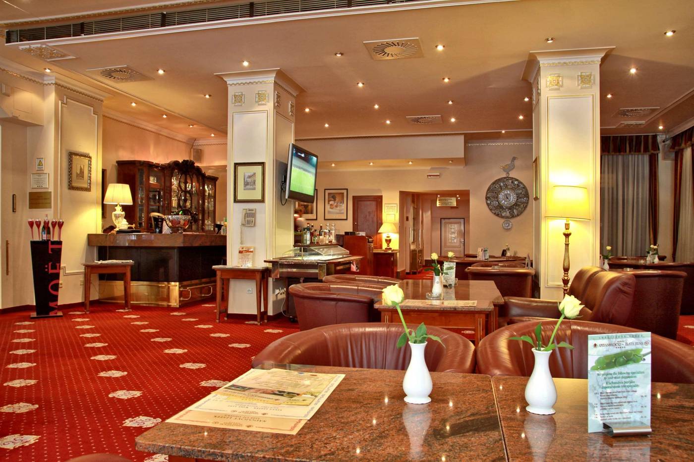 Ambassador-Zlat-----Husa-Bar-4