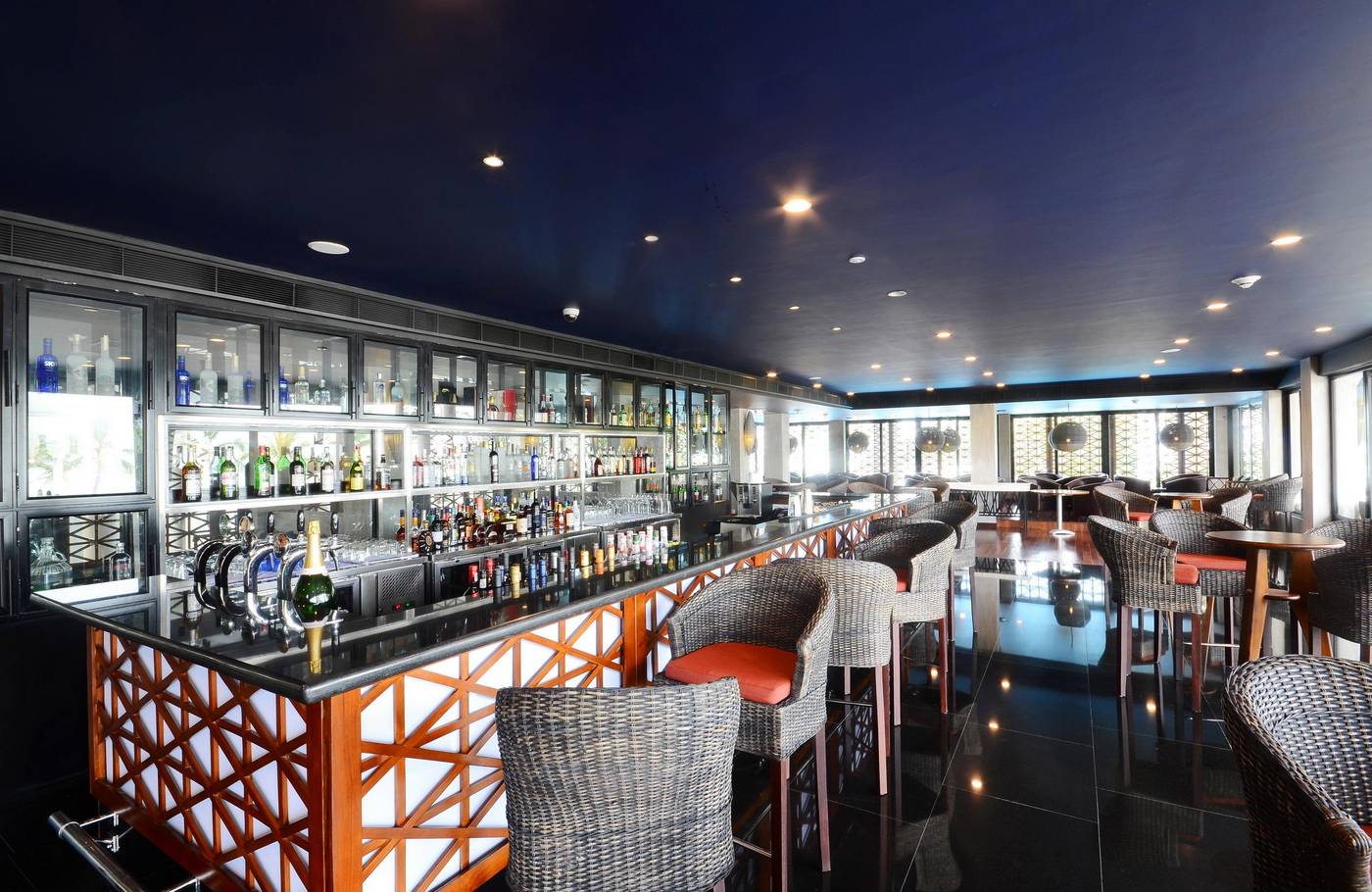 Cinnamon-Bey-Beruwala-Bar-31