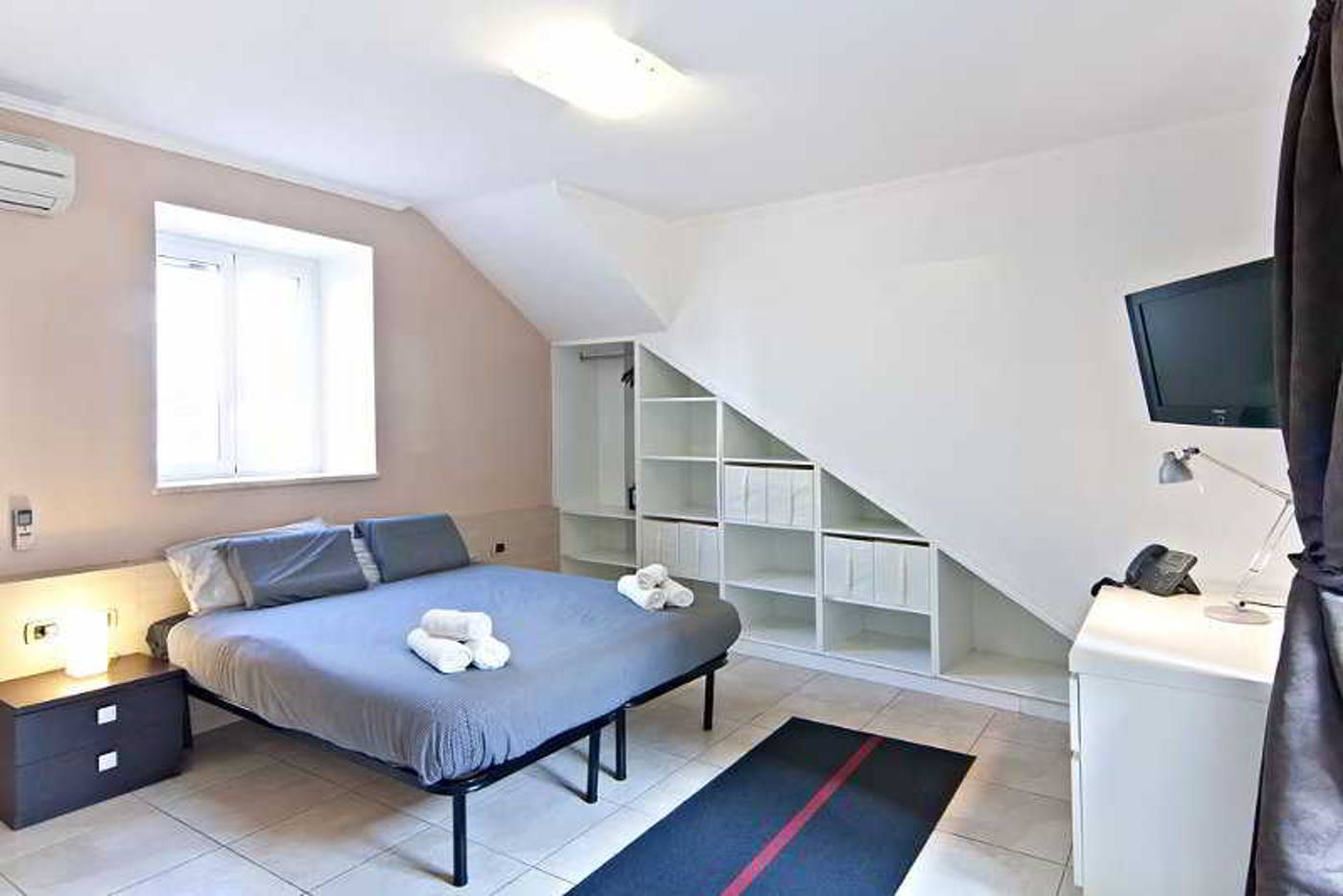Aurelia-Vatican-Apartments-Room-50