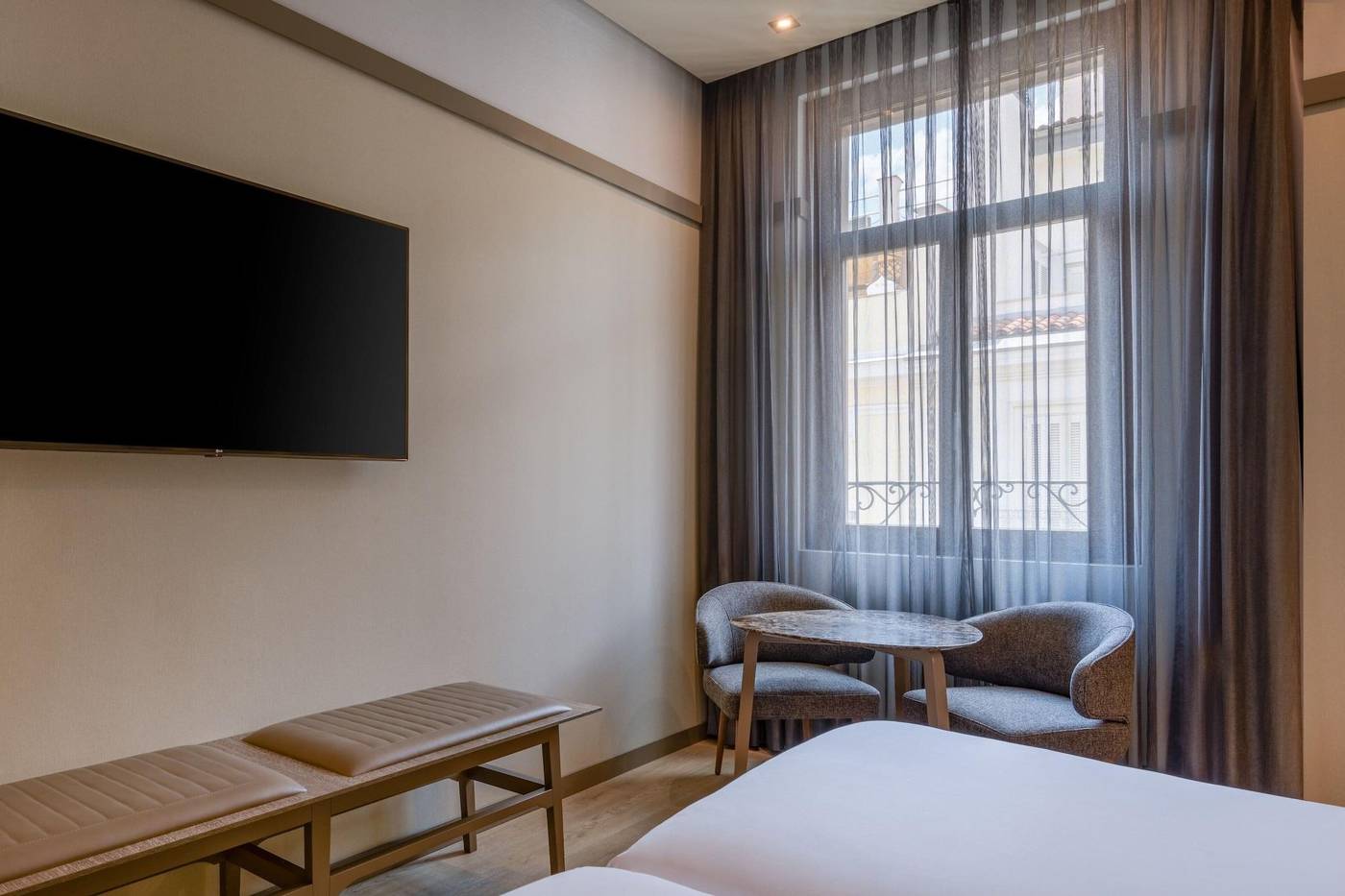 AC-Madrid-Recoletos-Room-33