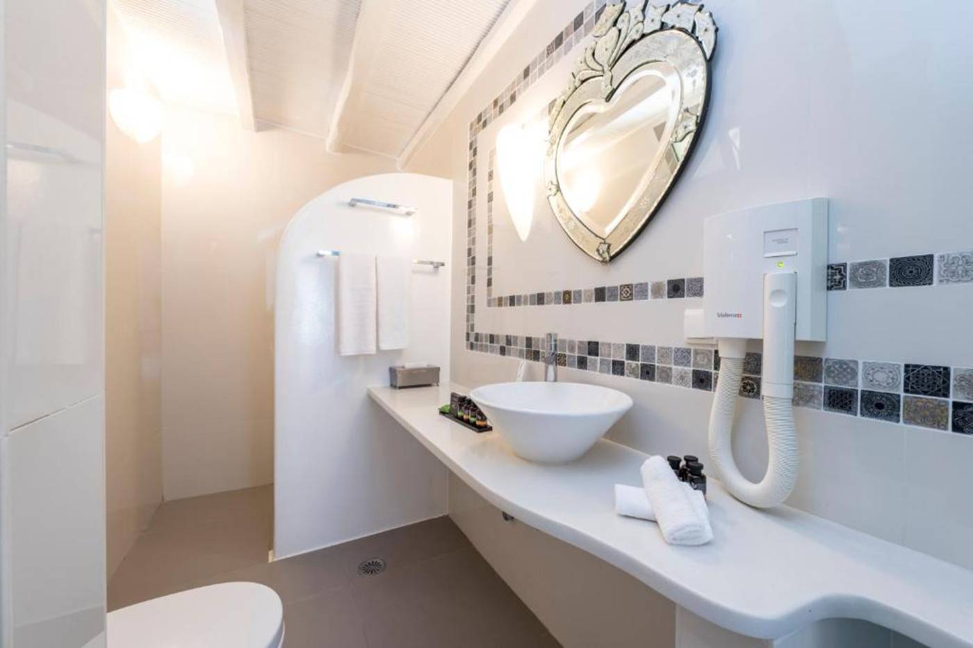 Greco-Philia-Hotel-Boutique-Room-58