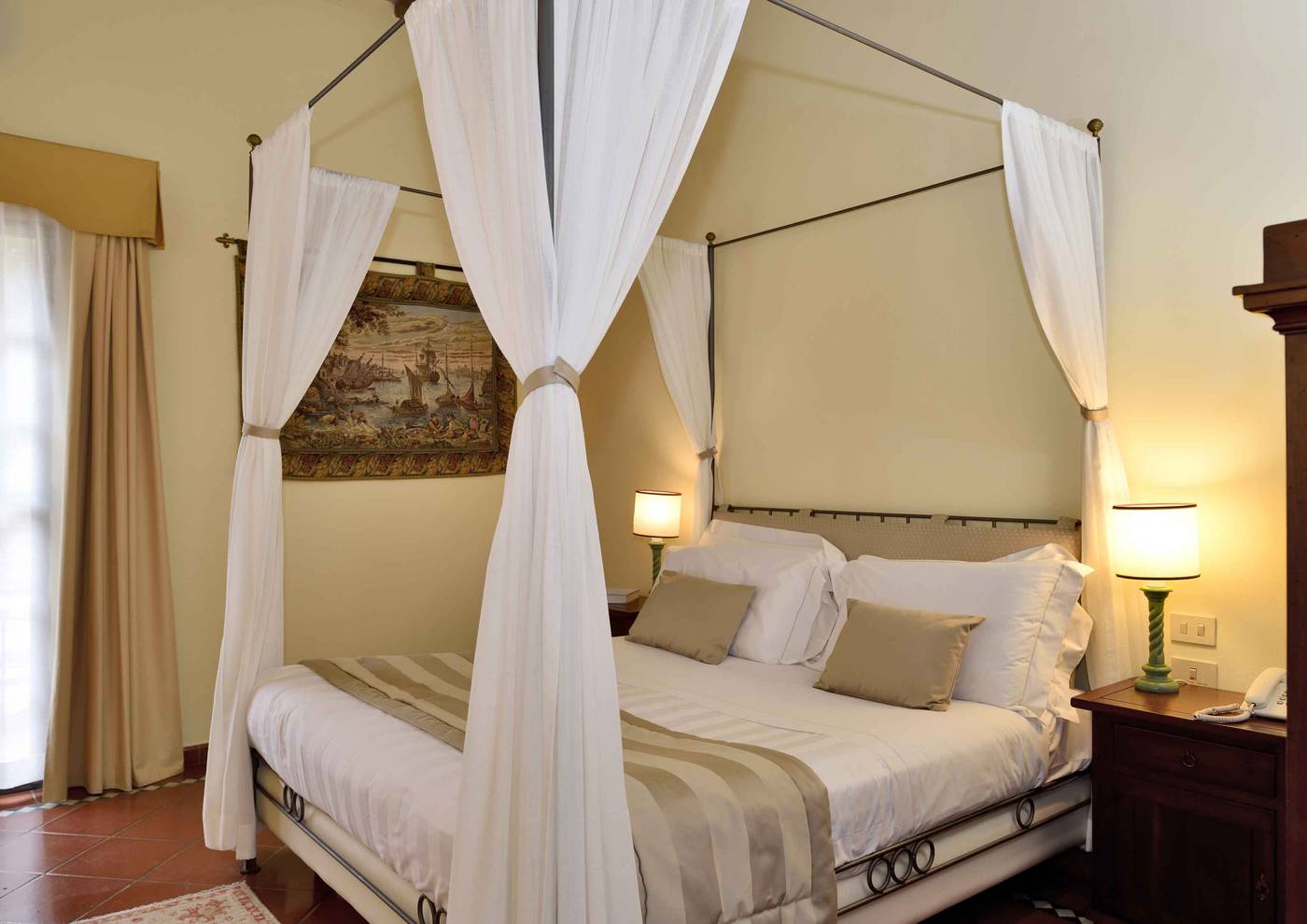 Hotel-Borgo-San-Luigi-Room-16