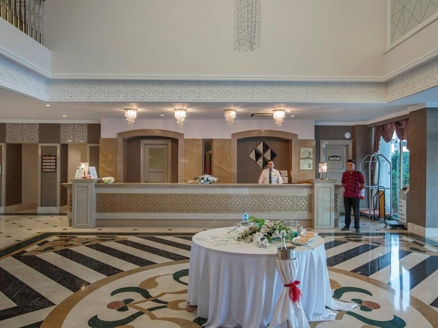 Side-Crown-Serenity-General-view-44