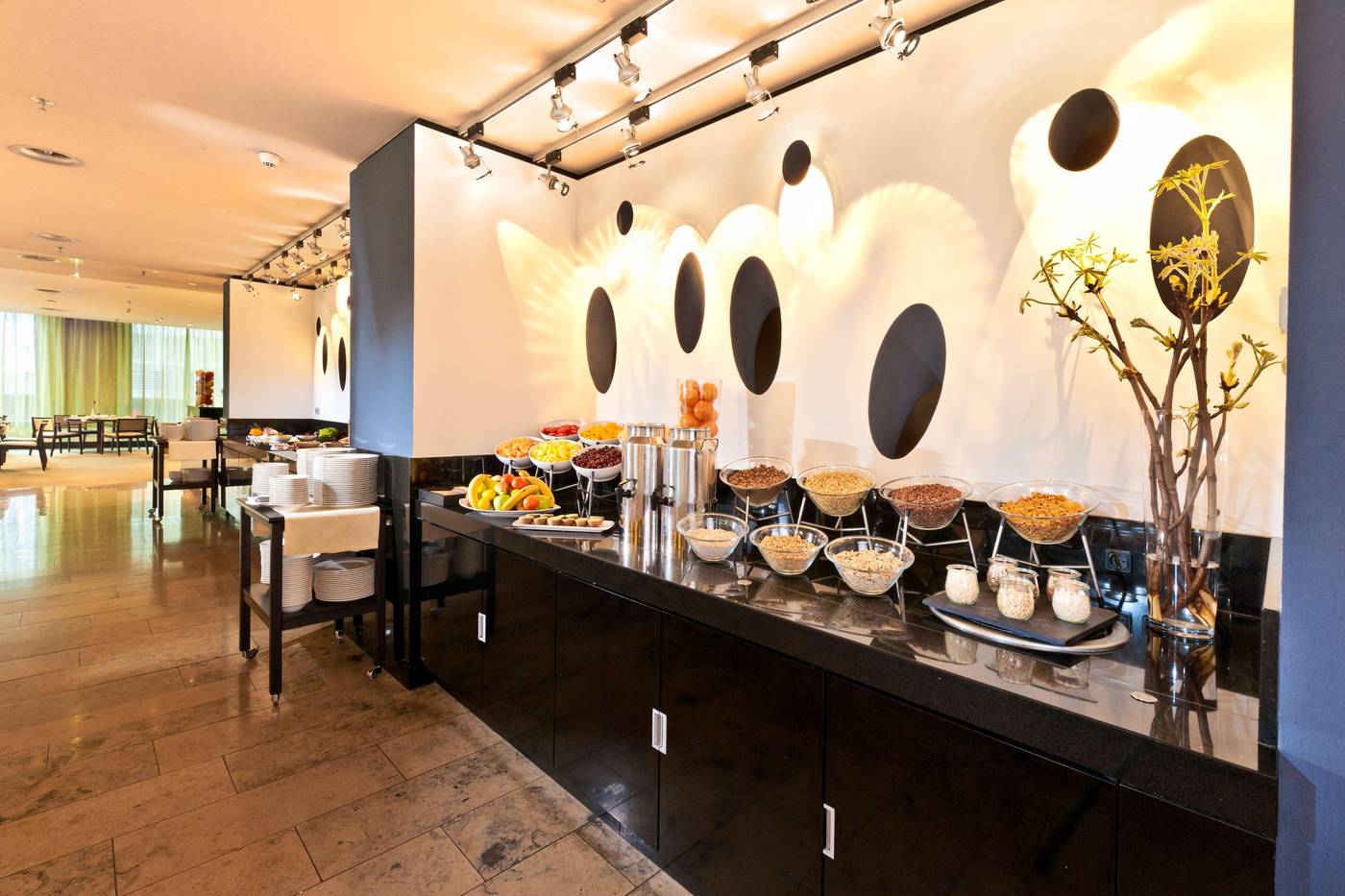 Dorint-Hotel-am-Heumarkt-Koln-Restaurant-35