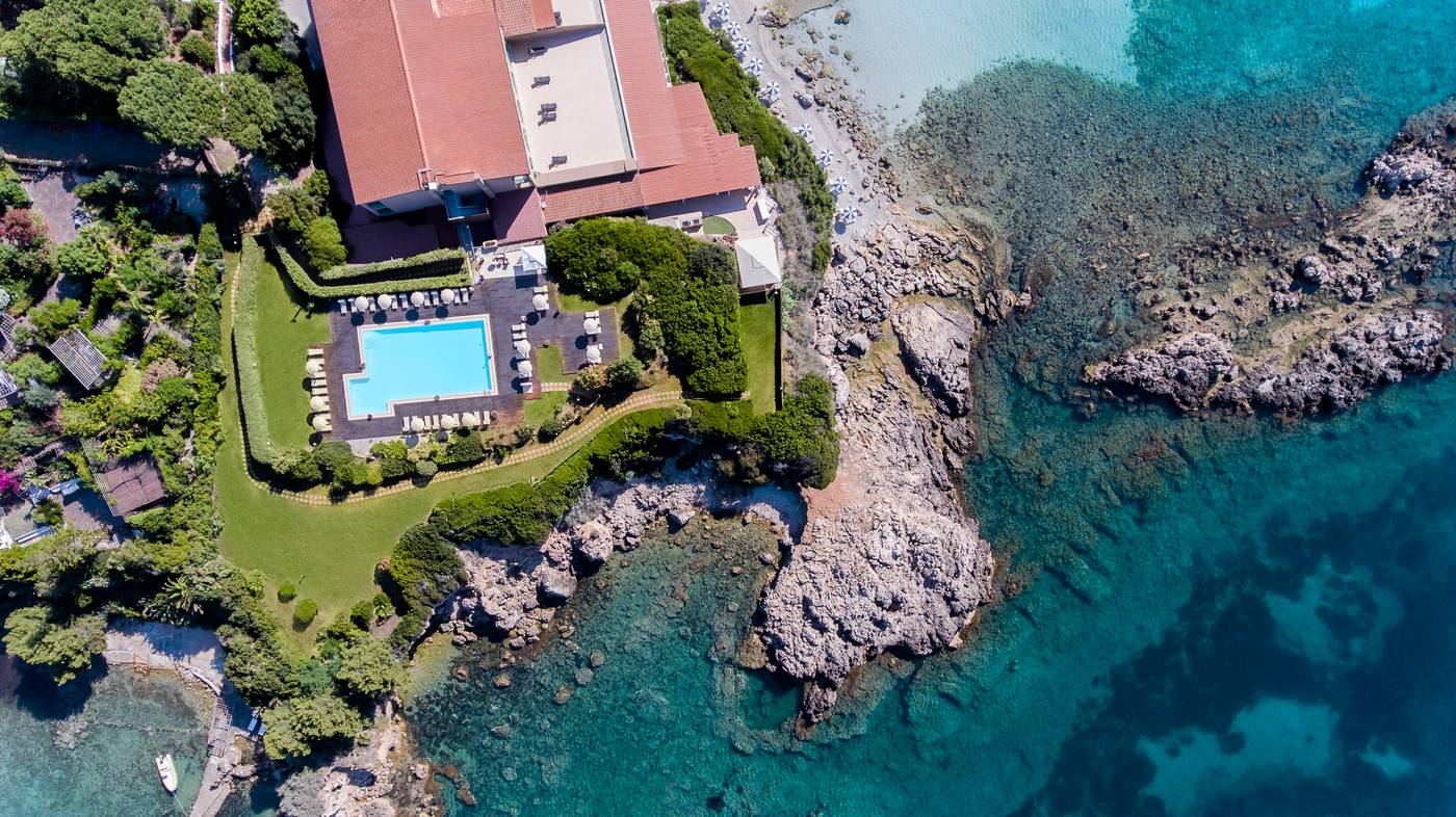 Hotel-Dei-Pini-Pool-4