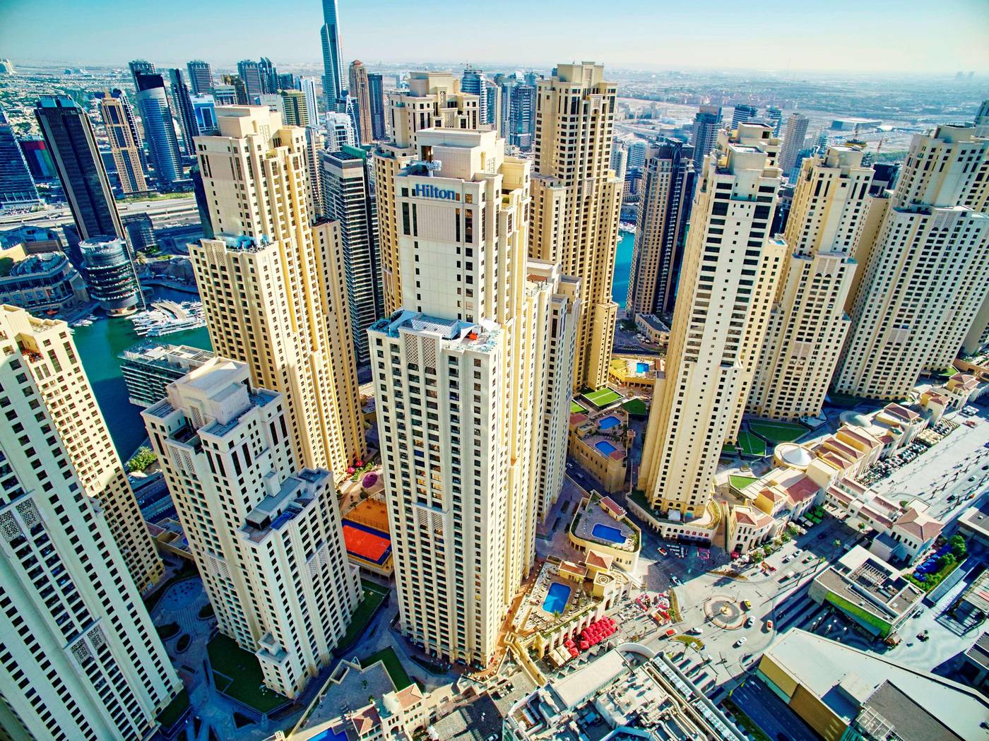 Hilton-Dubai-The-Walk-General-view-83