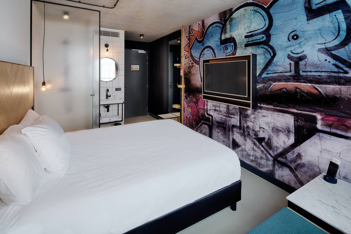 The Match-Netherlands-Eindhoven-Room-9