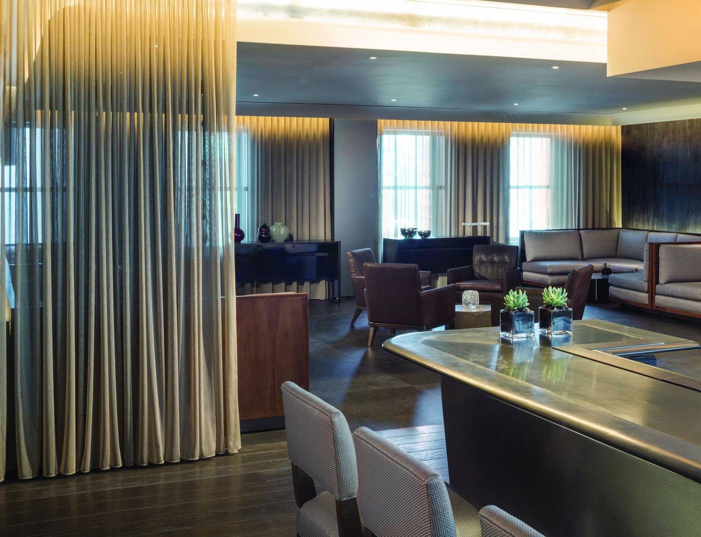 The-Knickerbocker-Hotel-Bar-12