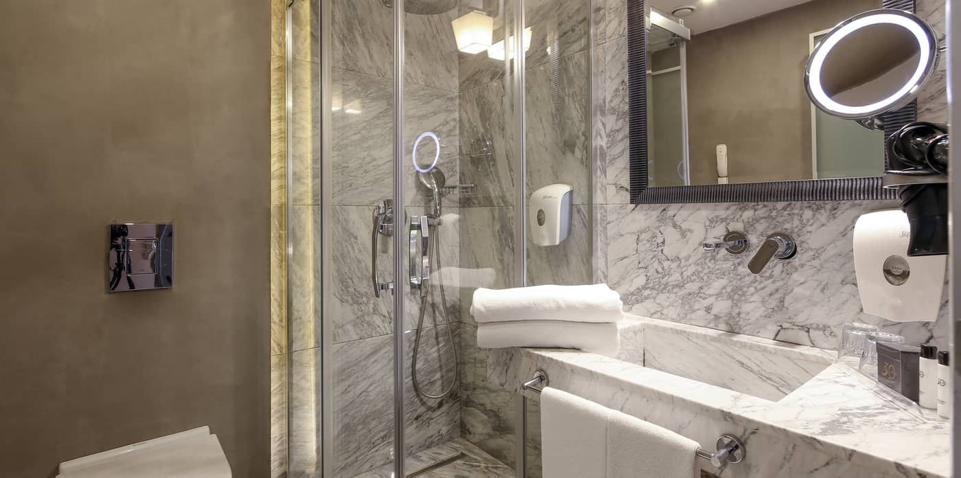 The-Gate-30-Suites-Hotel-Room-27