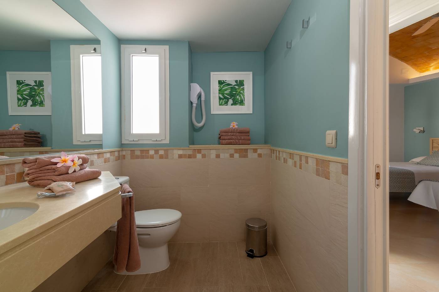 Cordial-Biarritz-Room-29