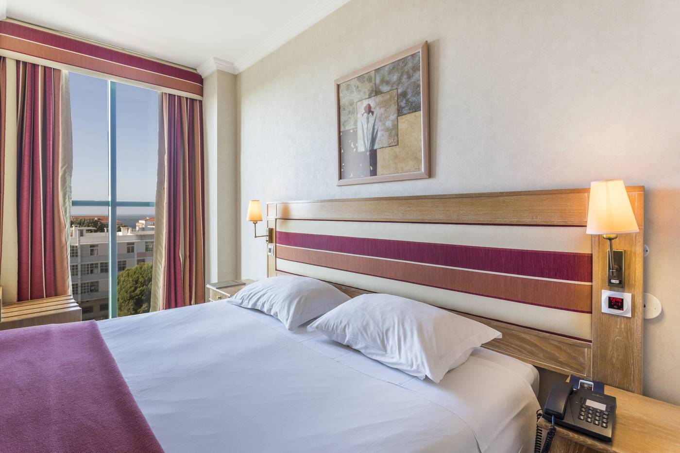 Riviera-Hotel-Carcavelos-Room-8