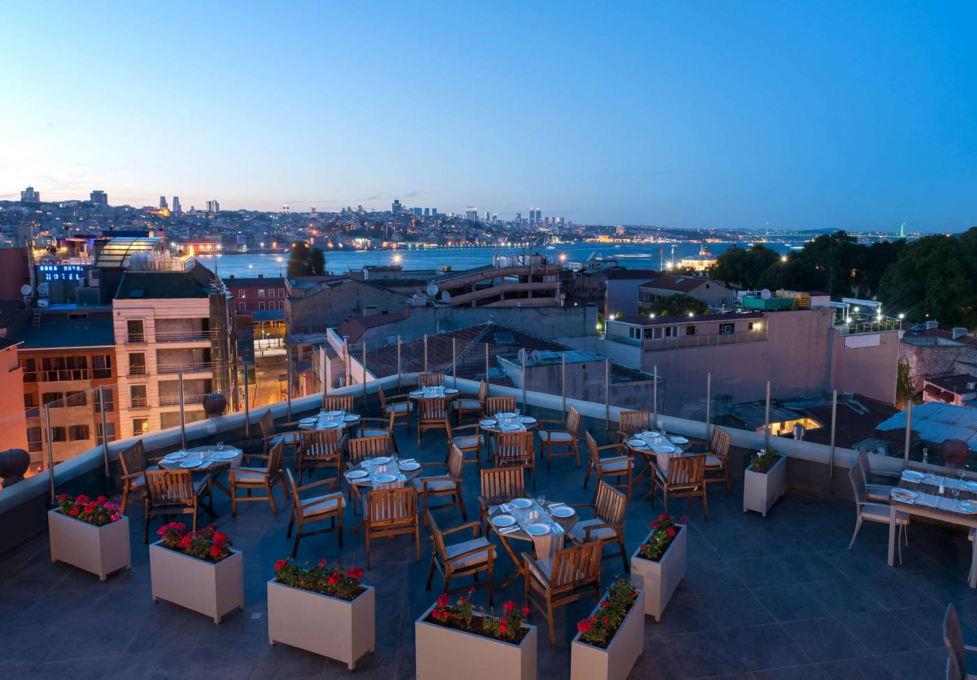 Doubletree-By-Hilton-Istanbul-Sirkeci-Terrace-59