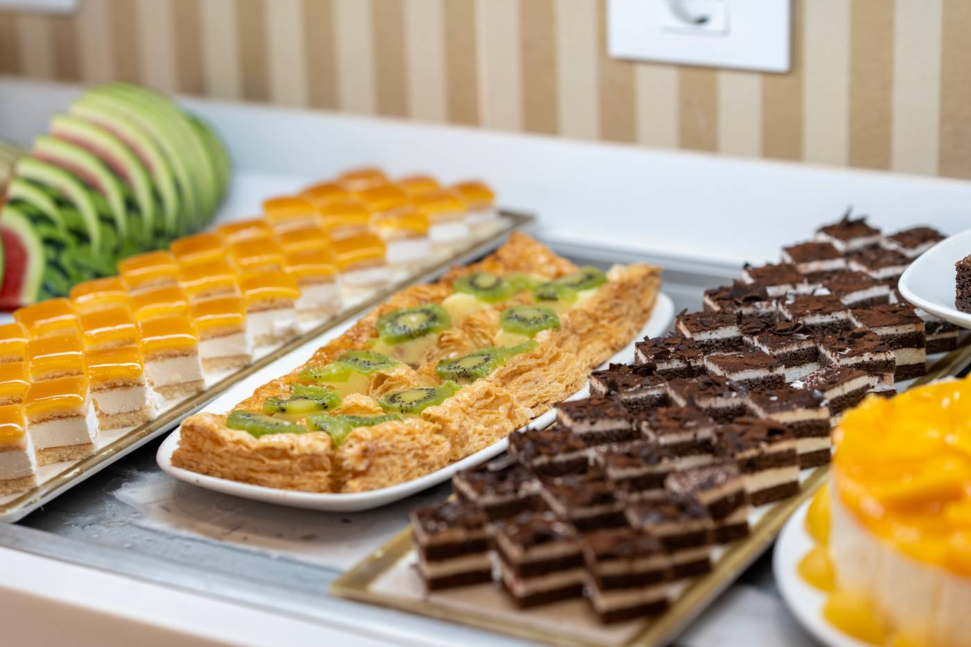 Hotel-LIVVO-Anamar-Suites-Restaurant-41