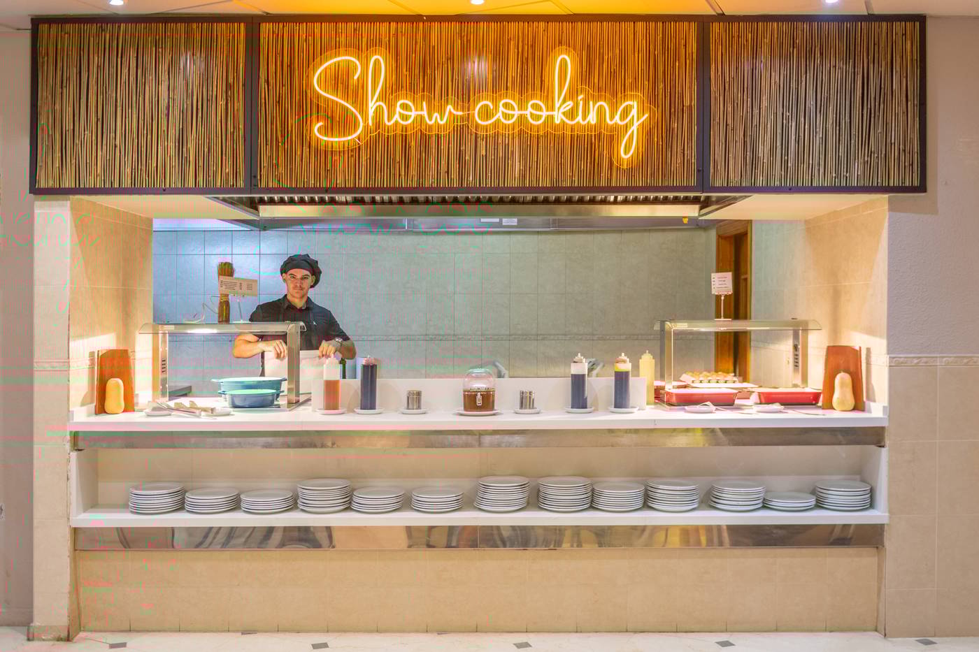 Parasol-Garden-Restaurant-55