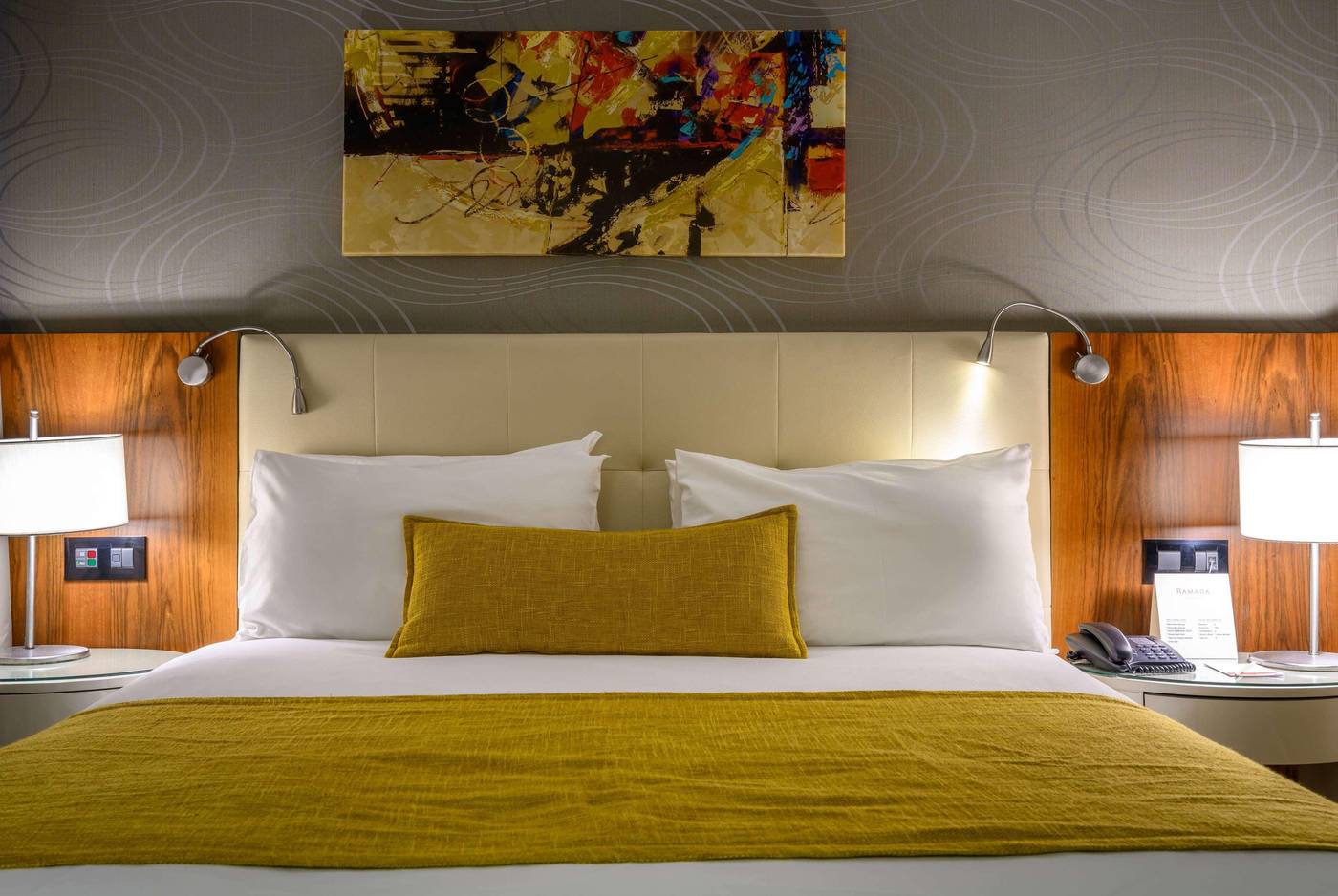 Ramada-Istanbul-Grand-Bazaar-Room-25