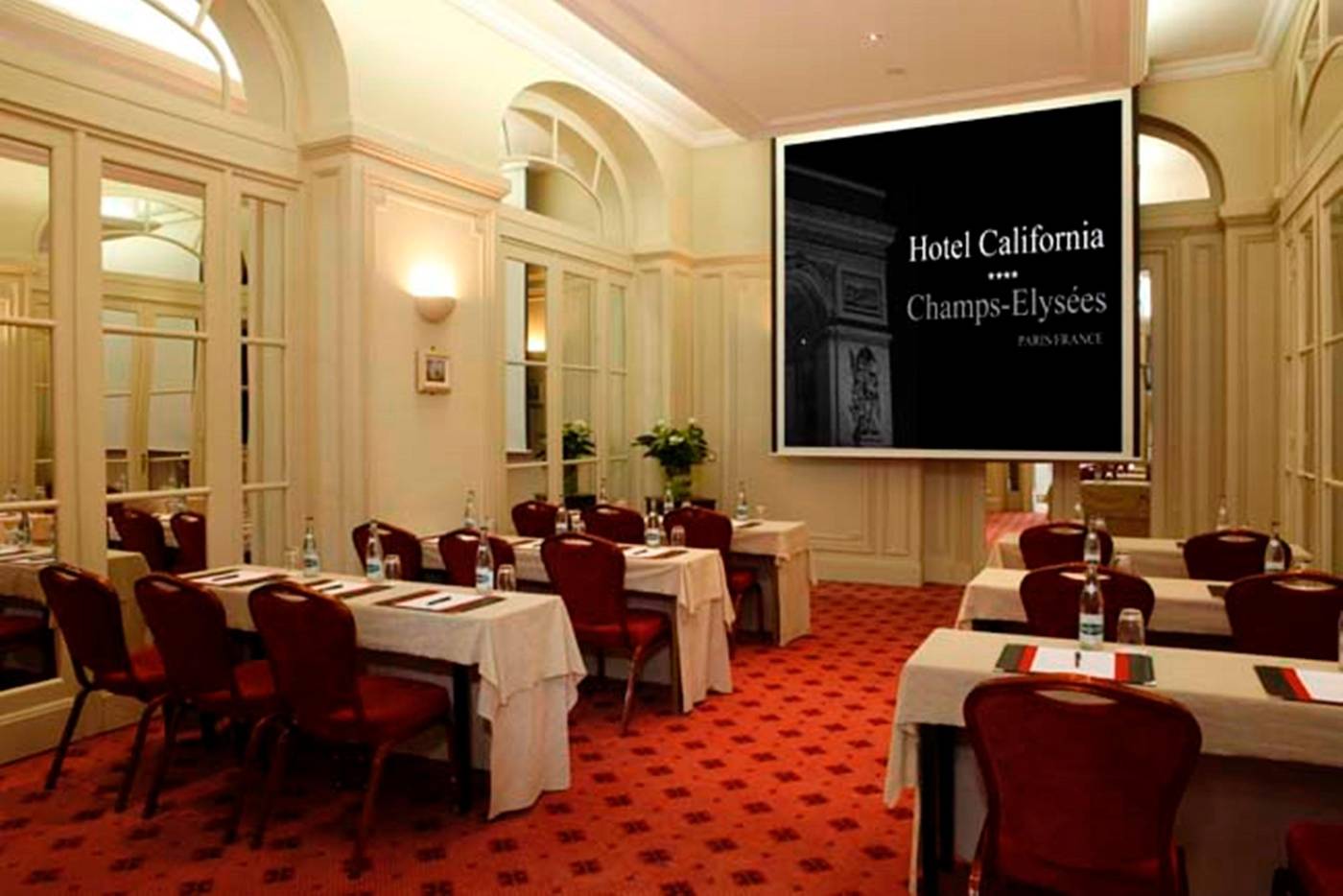 California-Paris-Champs-Elys----es-Conferences-45