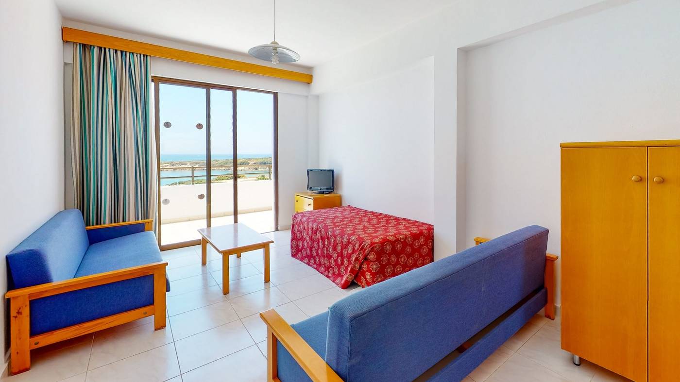 Corallia-Beach-Room-8