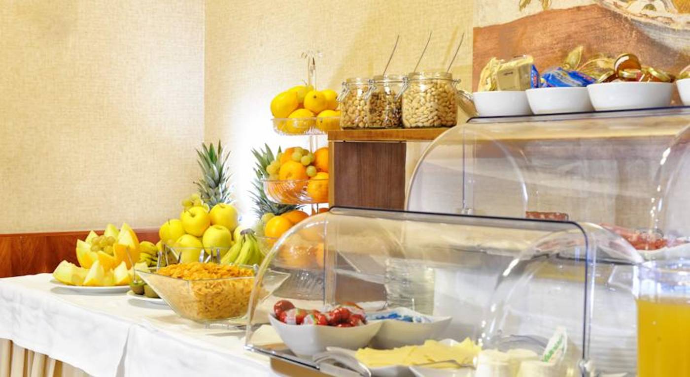 LH-Hotel-Lloyd-Rome-Restaurant-39