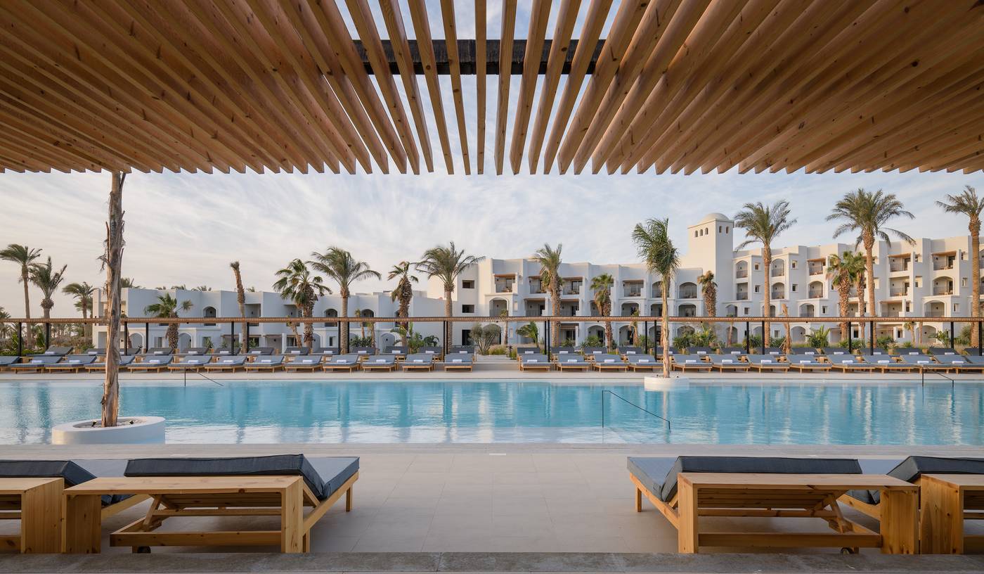 Serry Beach Resort