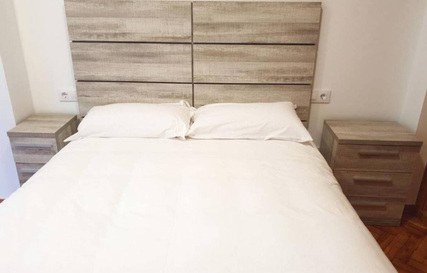 Cíes Suitel García Barbón 73-Spain-Vigo-Room-3