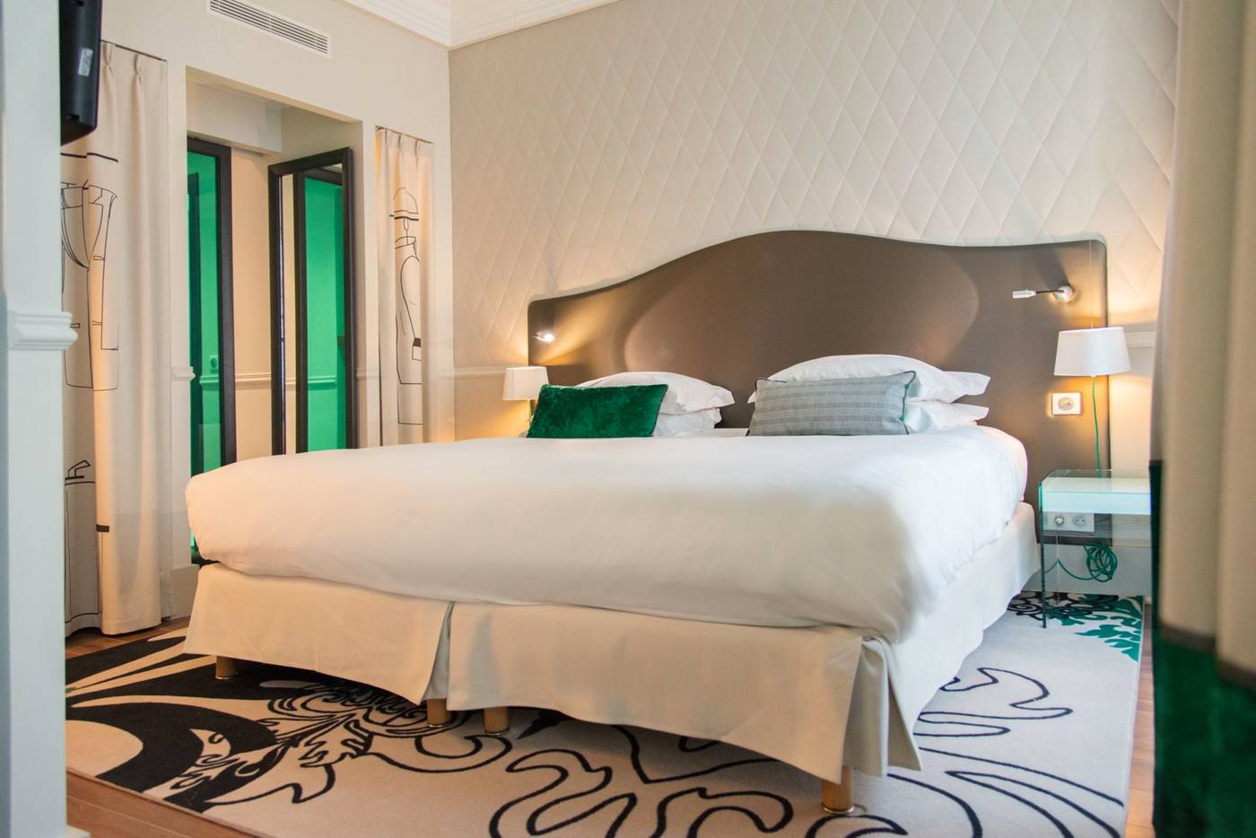 Edouard-7-Paris-Opera-Room-22