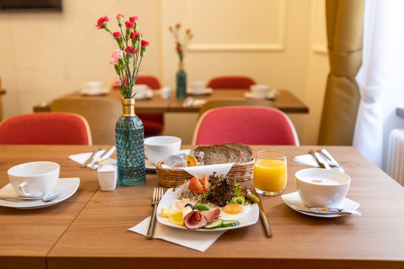 Portal-House-Apartments-Restaurant-63